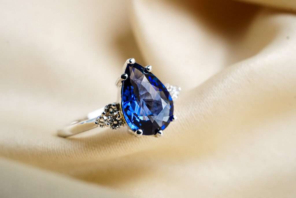 Blue Sapphire Diamond Ring - Gemstone Jewelry
