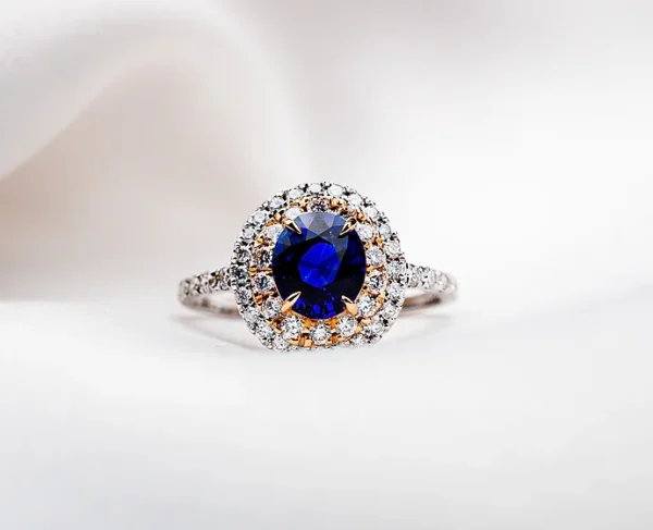 Blue Sapphire Side Stoned Diamond Ring 3