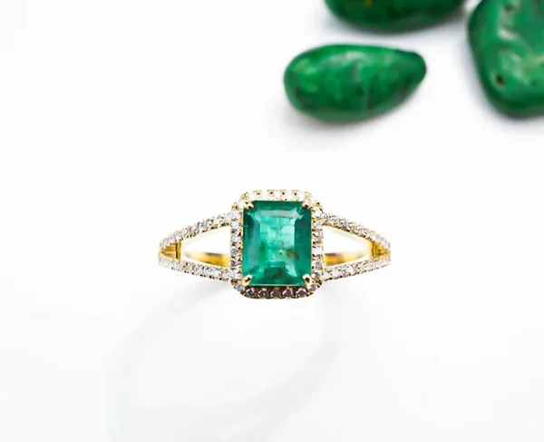 Bold Emerald Ring 2