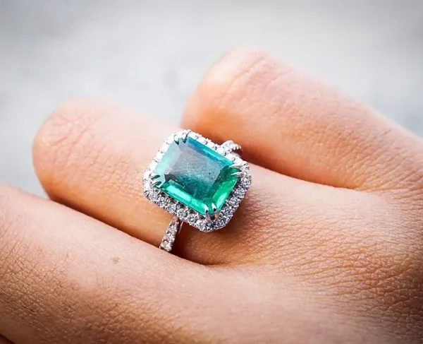 Majestic Emerald Ring 2