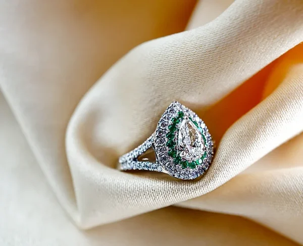 Sparkling Teardrop Emerald and Diamond Ring 2
