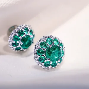 Stunning Emerald Studs