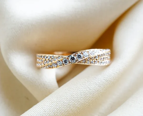 Swirl Diamond Ring