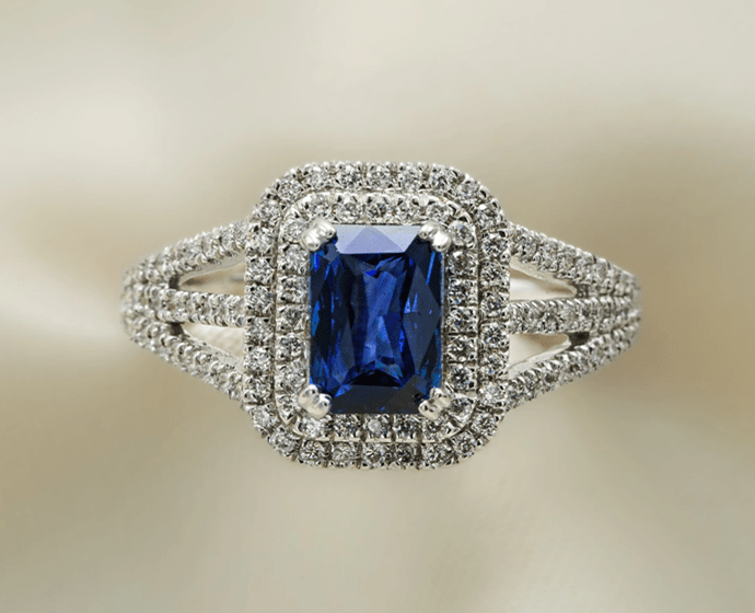 Azure-Elegance-Split-Band-Sapphire-Ring