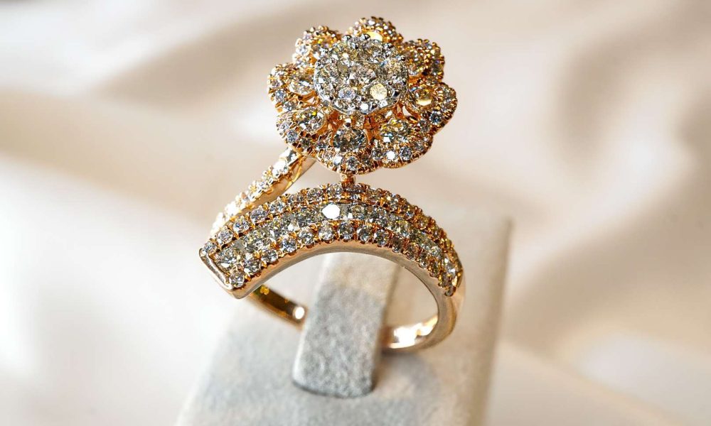 Engagement Rings - An Enchanting Diamond Engagement Ring