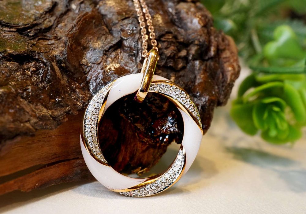 Gemstones - A sensational Gemstone Diamond Pendant