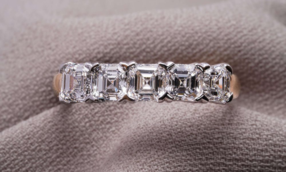 Lab Grown Diamonds - A Spectacular Natural Diamond Ring